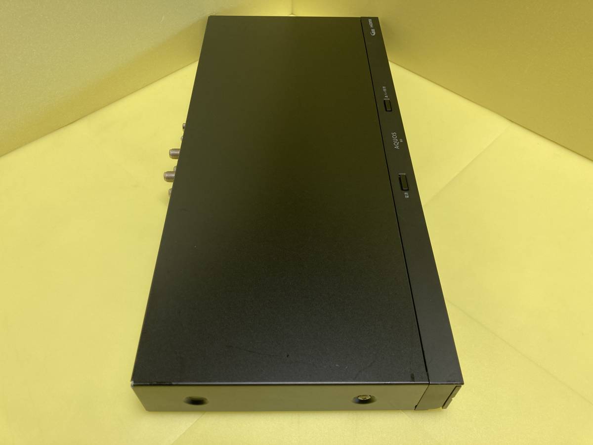SHARP シャープ BDレコーダー BD-NT1000 3番組同時録画 HDDは交換新古品1TB(使用時間0h/3回) 整備済完全動作品(1ヶ月保証) 比較的美品_画像2