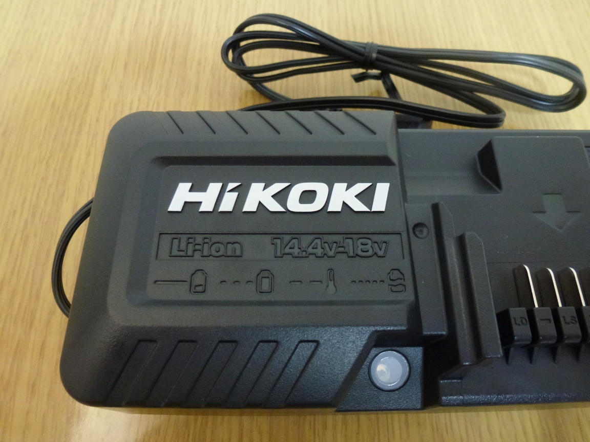 ★新品★ UC18YKSL　BSL1820M セット 日立 HIKOKI 【インパクト FWH18DF 等から取り出したバッテリーと充電器です】 電動工具 　ハイコーキ_画像9