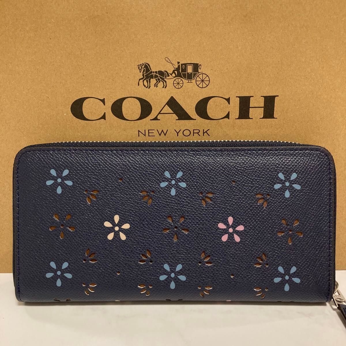 新品　COACH長財布　コーチ　長財布　レディース メンズ ネイビー ブラウン 花柄