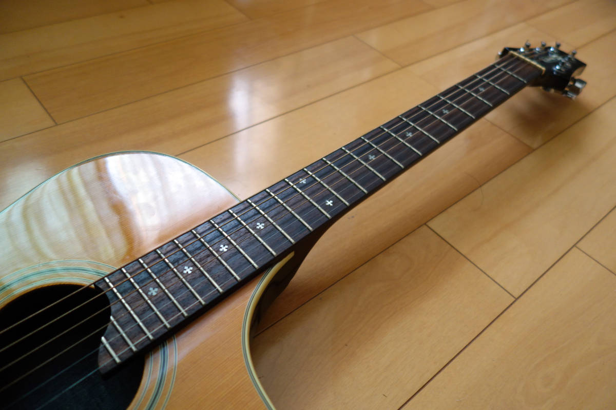 【レア！中古実用品】LINE6（ラインシックス）「Variax Acoustic 700」☆アコースティックモデリングギター_画像3