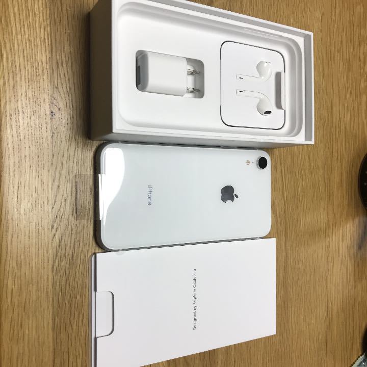 Apple iPhone XR 64GB White ホワイト MT032J/A SIMフリー ceratinxd.com