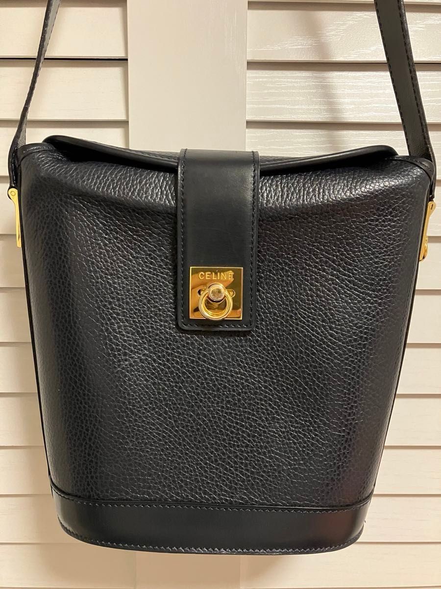 【GW値下げ中！】セリーヌ CELINE ヴィンテージ  ショルダーバッグ／リング金具／濃紺／ レザー／希少／クーポン・値下げ可