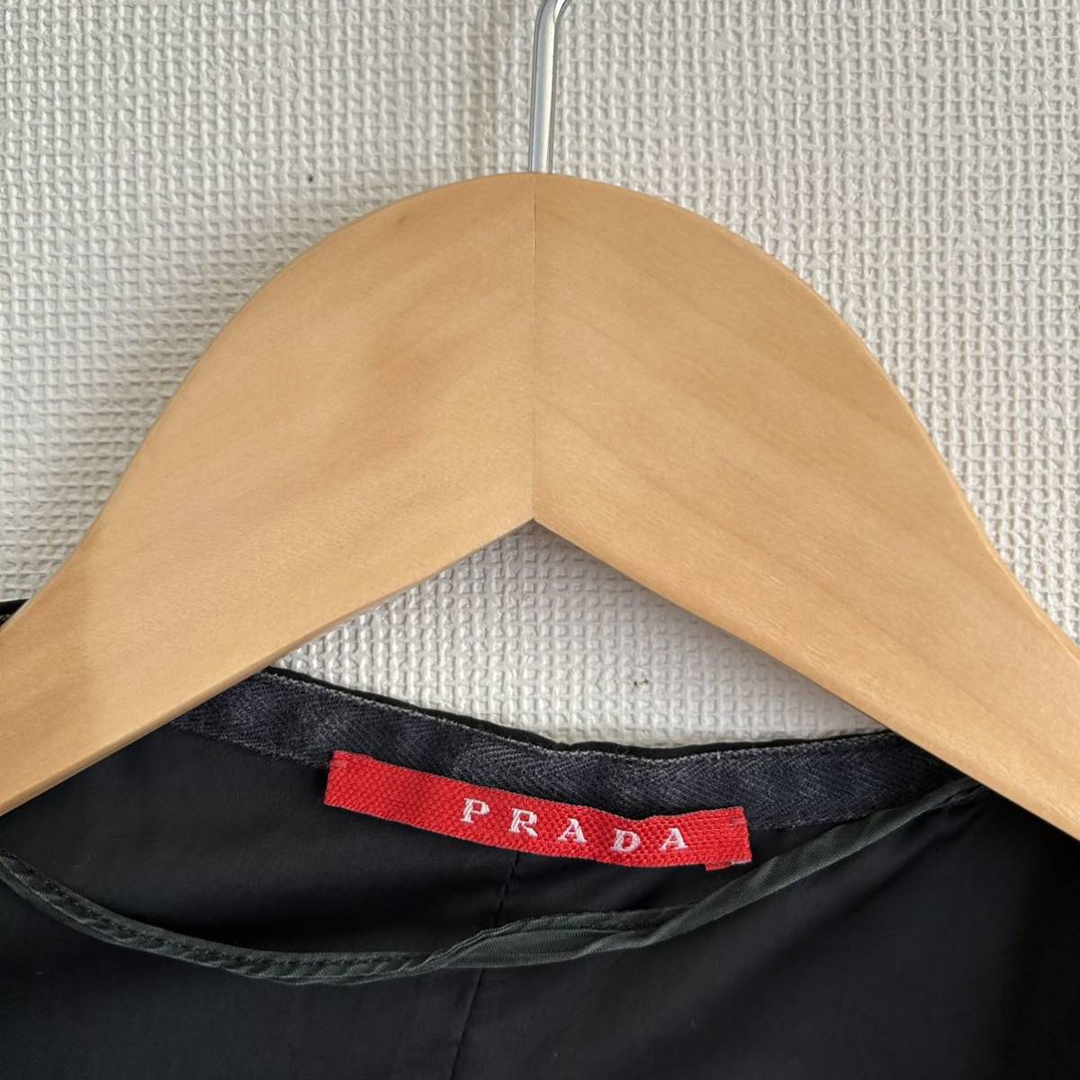 PRADA プラダ アシンメトリー 半袖 ジャケット 薄手 38 イタリア製の画像2
