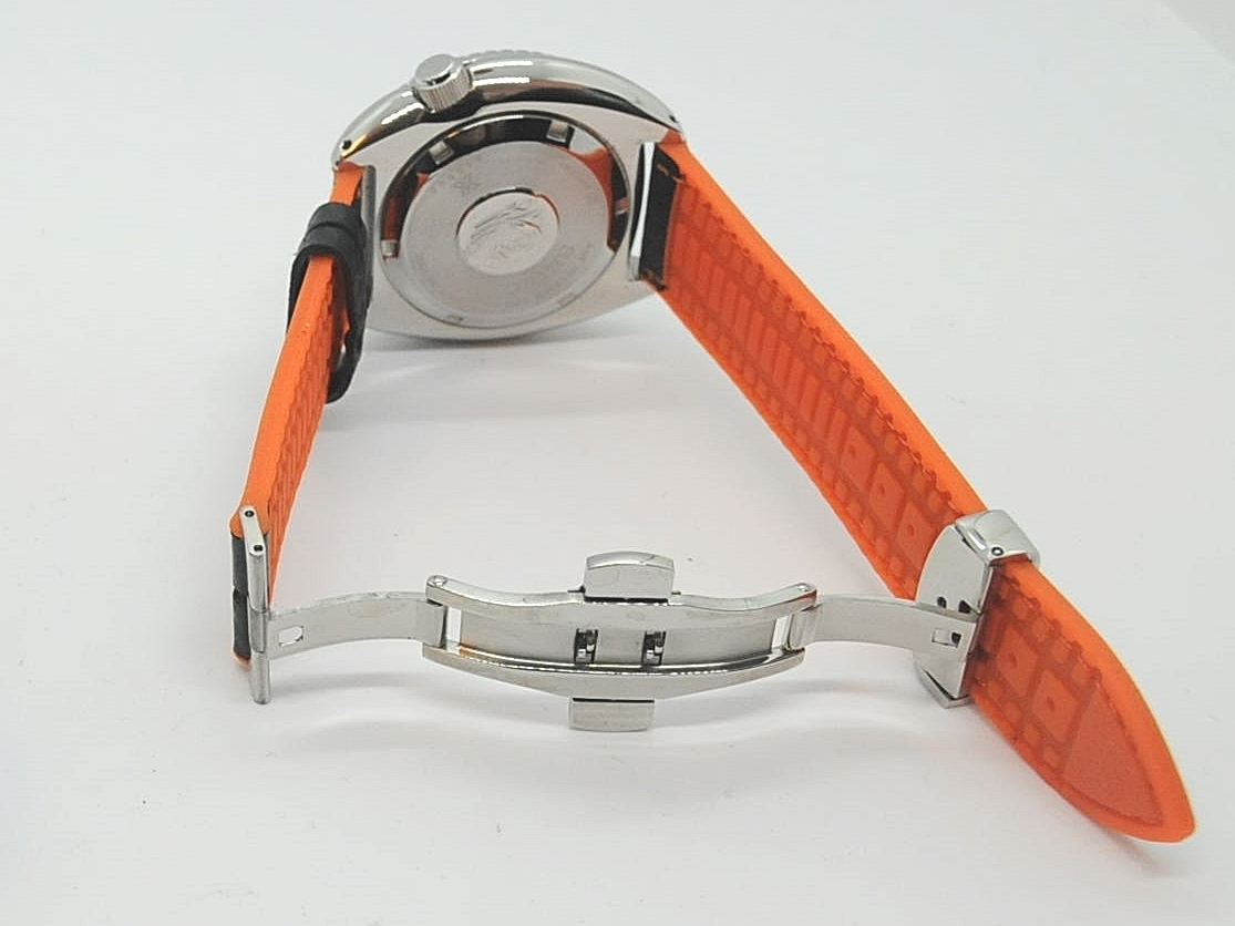腕時計 ラバーベルト 黒/オレンジ 22mm Dバックル シルバー_画像5