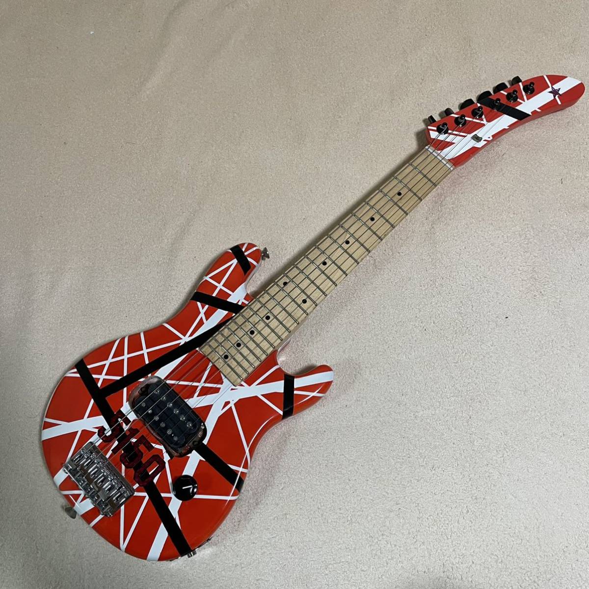 Kramer EVH 5150 風 カスタム ミニギター VAN HALEN Kramer EVH 5150 風 カスタム ミニギター VAN HALEN