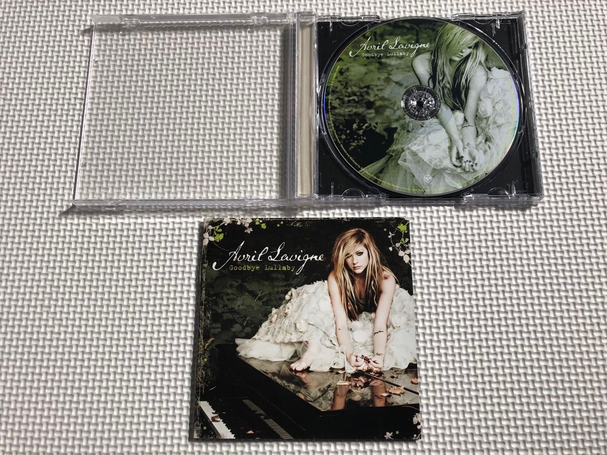 中古アルバムCD★アヴリルラヴィーン/GOODBYE LULLABY(国内盤+1曲)