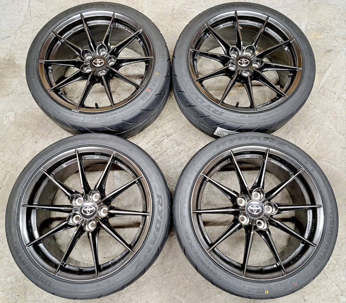 【新品】トヨタ GRヤリス 純正 RZ ハイ パフォーマンス 鍛造 BBS ホイールタイヤ 4本 225/40R18 SHIBATIRE TW280 未使用品 8.0J 114.3 極上_画像1