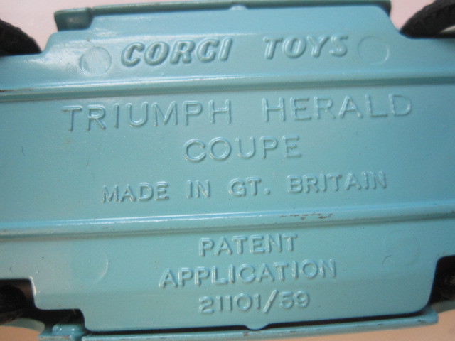 Corgi コーギー　トライアンフ ヘラルド クーペ　1/43　イギリス製　1970年代 【同封可】_画像6