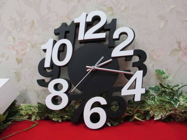 【GY5501/8】オシャレ♪ インテリア NITORI/ニトリ 掛時計 壁掛け時計 時計 35×32.5ｃｍの画像1