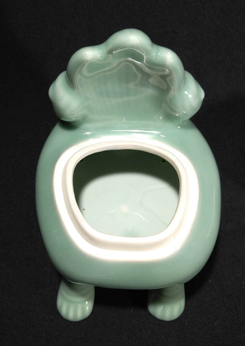  Kato real [ lion censer ] celadon lion shape 18cm censer also box also cloth . tool tea utensils . middle kiln Kyoyaki first generation Kato . mountain. three man bd-Rf3427