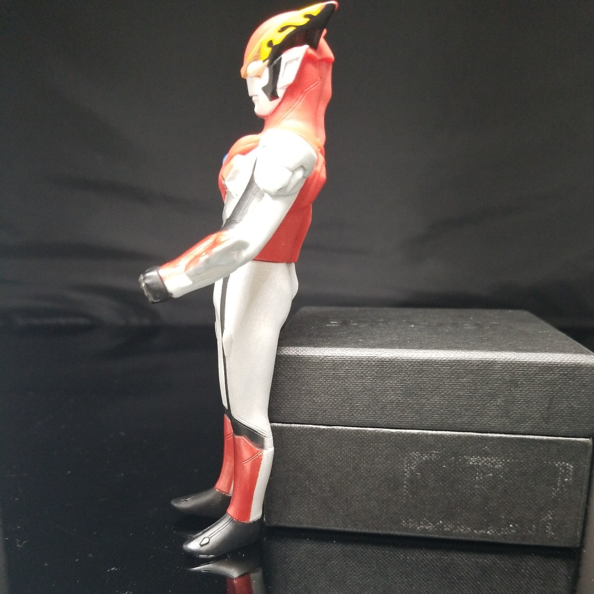  Bandai иен . Pro Ultraman Ultraman rosso f Ray m изображение . полностью. перед ставкой. обязательно описание товара . прочитайте пожалуйста 