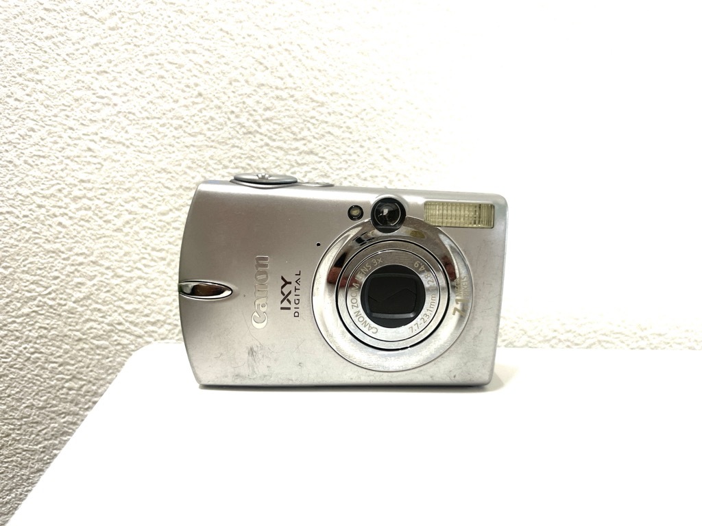 5599★（動作未確認）CANON キャノン IXY DIGITAL 600 PC1114 バッテリー付き シルバー グレー 中古品 _画像1