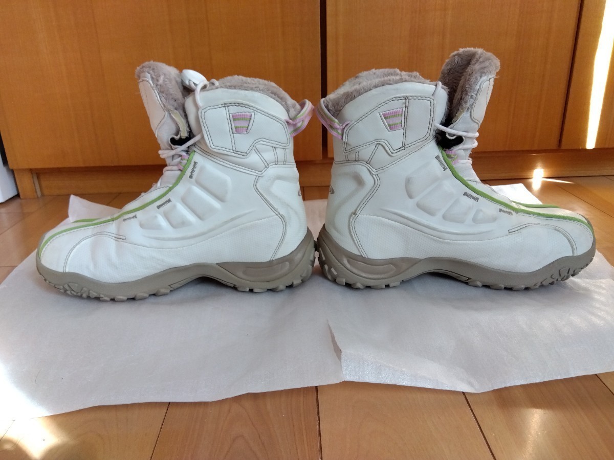 サロモンSALOMON B52 GTX GORE-TEX WOMEN'S２３、５㌢ホワイト　スノースクート、スノーモト、ウインタースポーツなどに　送料無料です！_画像4