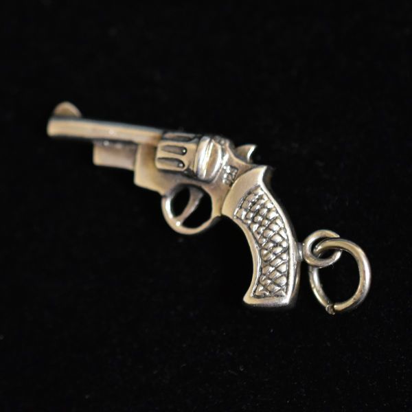 ヴィンテージ 純銀製/Silver/シルバー刻印あり 銃のチャーム/ペンダントトップ 本物保証_画像2