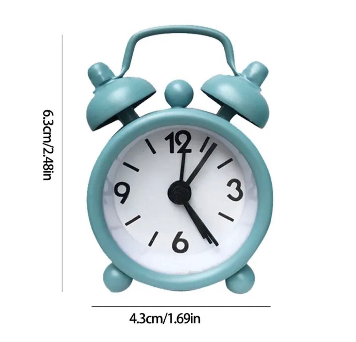 【新品未使用】【送料込】80年代風、懐かしい金属製の電池付ミニ目覚まし時計×3個 アンティーク 昭和レトロ マグ 置き時計