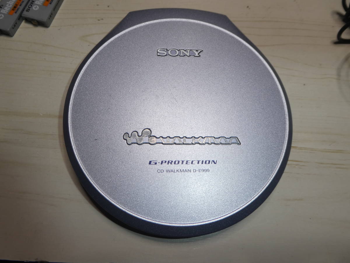 SONY D-E999 超薄型 CDウォークマン リモコン・ACアダプター付き 動作良好の画像3