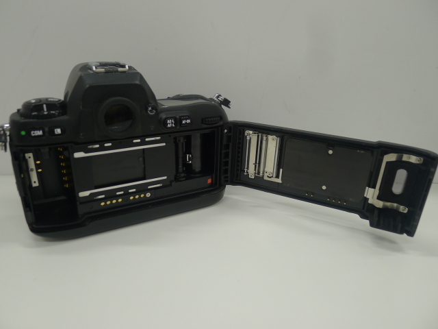 カメラ祭 Nikon ニコン F100 本体 バッテリーパック MB-15 通電シャッター音確認済 自宅長期保管品 現状品 フィルムカメラ 一眼_画像10