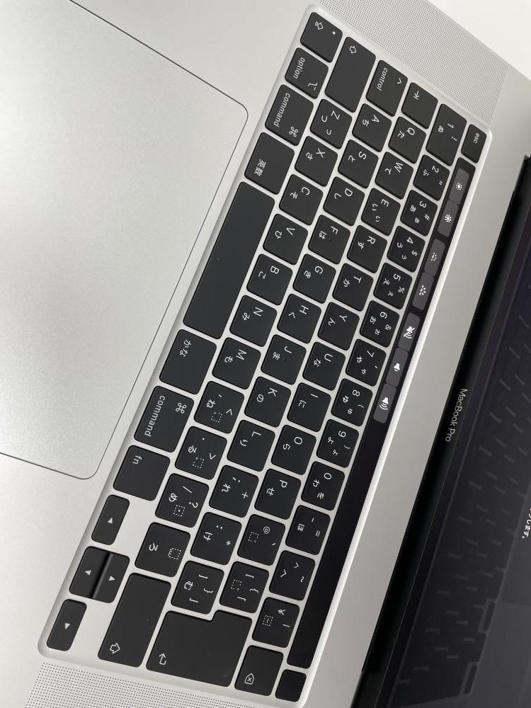 M911【美品】 充放電回数7回 MacBook Pro 2019 16インチ SSD 1TB 2.3GHz Intel Core i9 MVVM2J/A_画像3