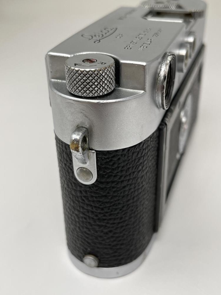 U212【ジャンク品】 Leica (ライカ) M3 70万台　本体 ボディ ブラック シルバー_画像8