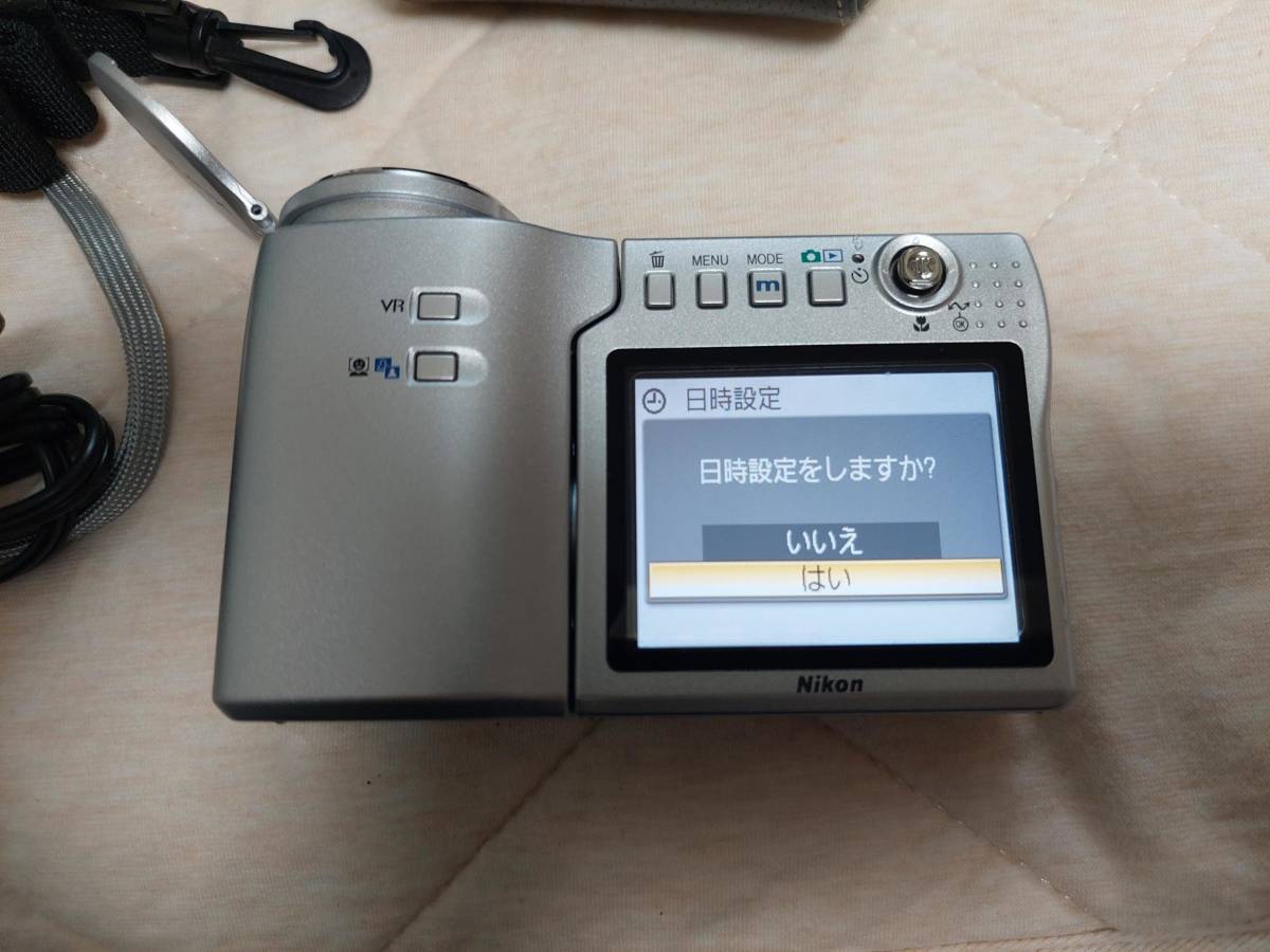 Nikon ニコン COOLPIX S10 　中古　純正ケース付き_画像2