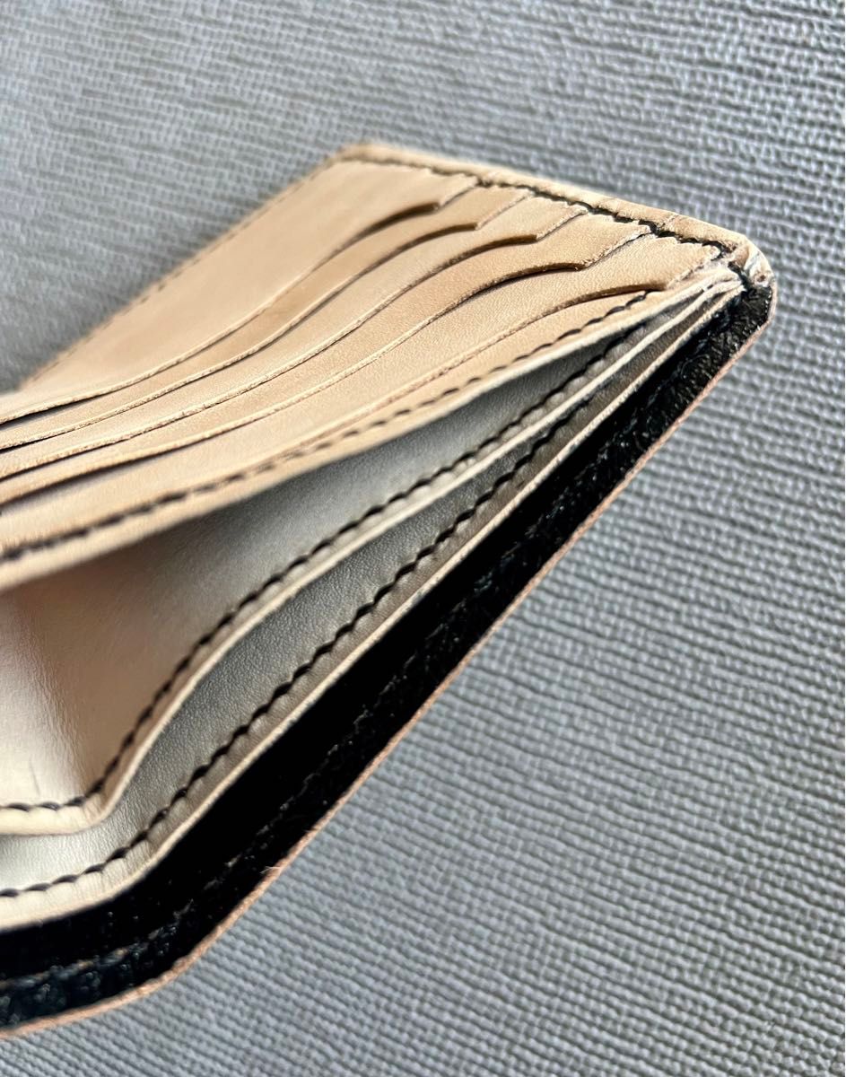 本革　レザーカービング財布　スリムポケットサイズウォレット★ 二つ折り財布 ショートウォレット 特別セール