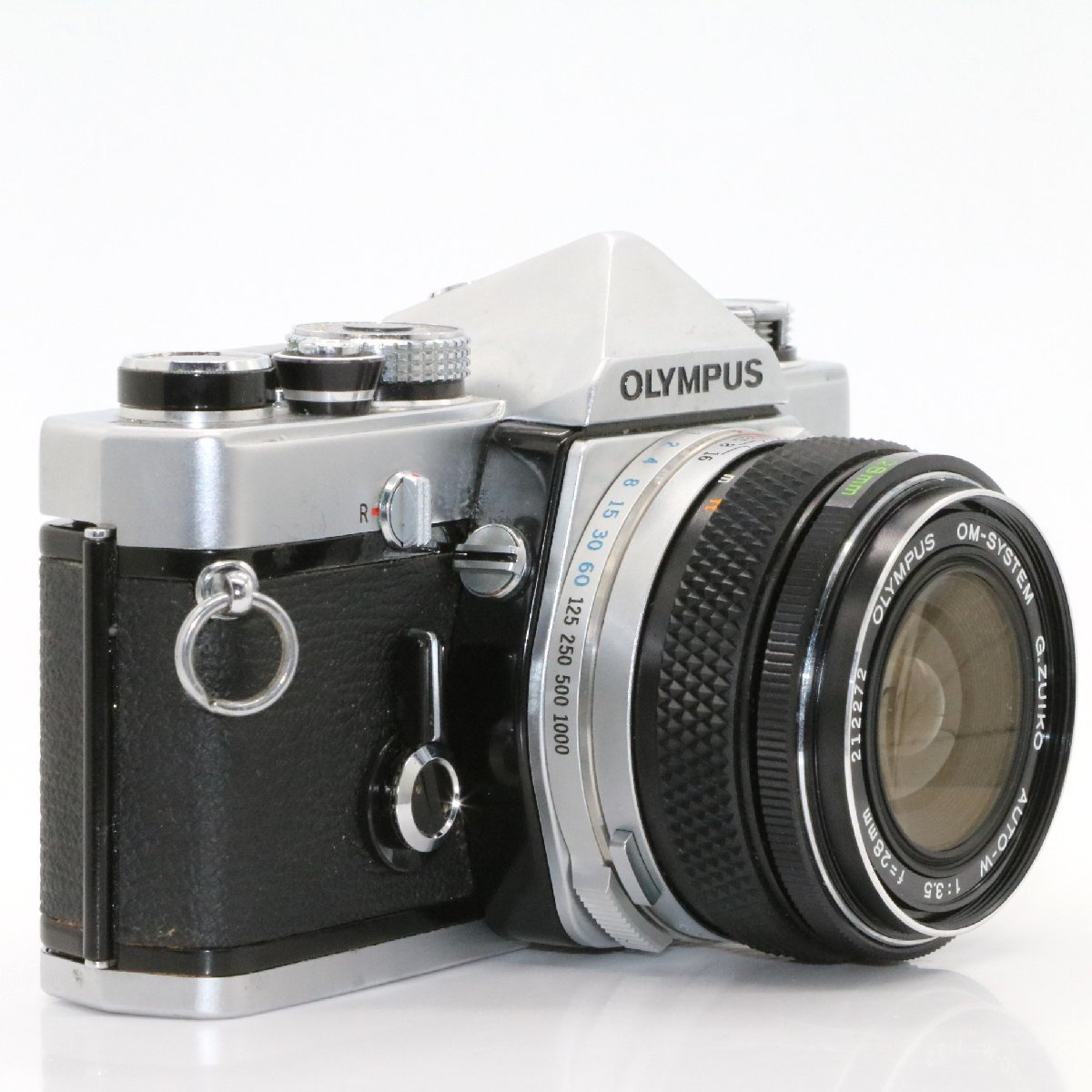美品 OLYMPUS OM-1 MD シルバー 一眼レフフィルムカメラ OM-SYSTEM ZUIKO AUTO-W 28mm f3.5 広角 単焦点 マニュアルレンズ スナップ仕様_画像3