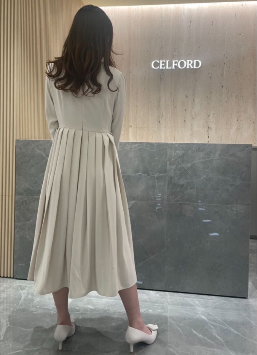 CELFORD ボウタイプリーツワンピース|Yahoo!フリマ(旧PayPay CELFORD ボウタイプリーツワンピース|Yahoo!フリマ(旧PayPay