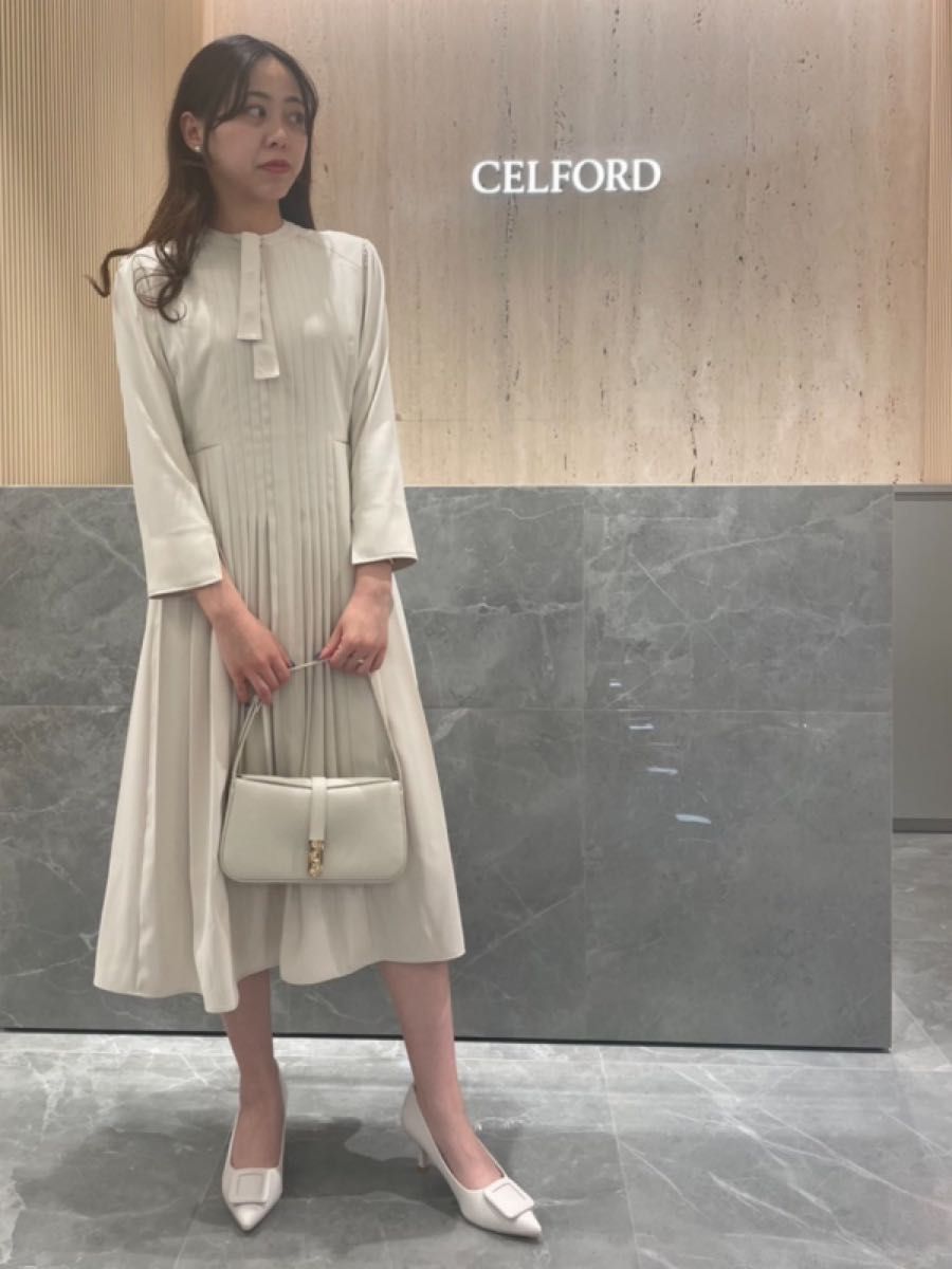 CELFORD ボウタイプリーツワンピース|Yahoo!フリマ(旧PayPay CELFORD ボウタイプリーツワンピース|Yahoo!フリマ(旧PayPay