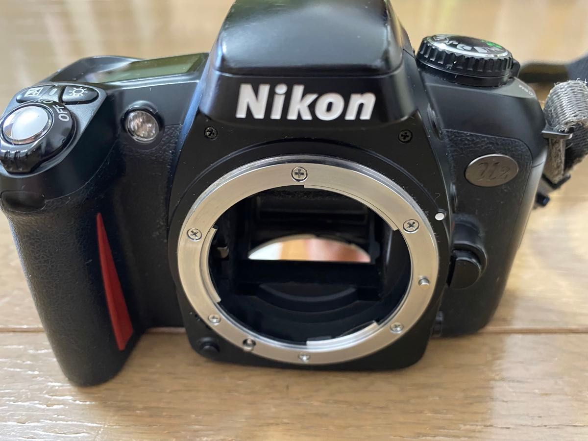 Nikon(ニコン)一眼レフU2+望遠レンズ+ISO400フィルムセット 夜間/レンズ交換で構図の幅/画質でスマホより優位 レトロ