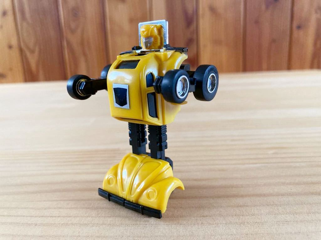 1980年代 当時物 トランスフォーマー バンブル ミニボット 変形 玩具 TAKARA 日本製 G1 シークレットエンブレム Transformers Bumblebee C_画像2