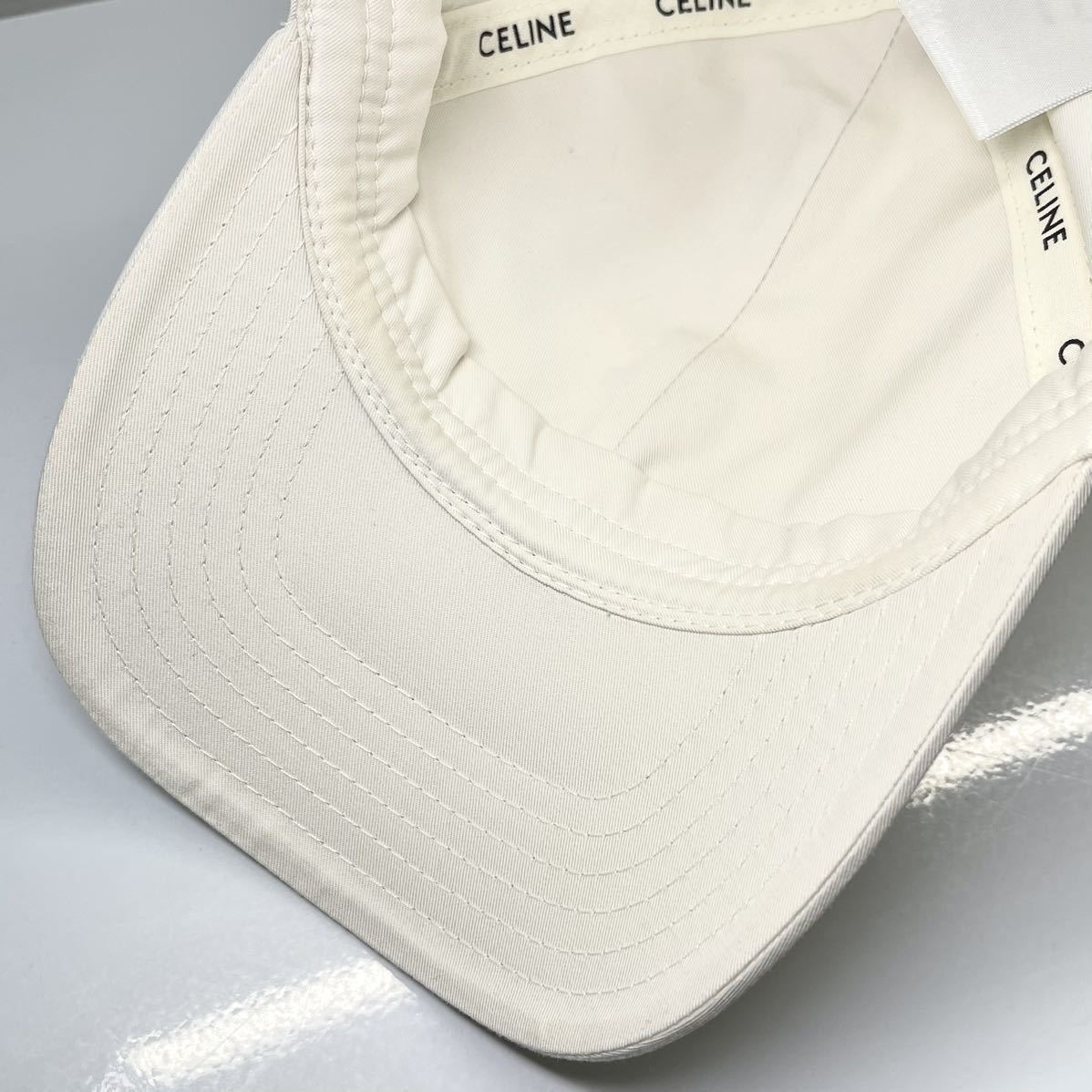 CELINE セリーヌ トリオンフ ベースボールキャップ ホワイト CELINE セリーヌ トリオンフ ベースボールキャップ ホワイト