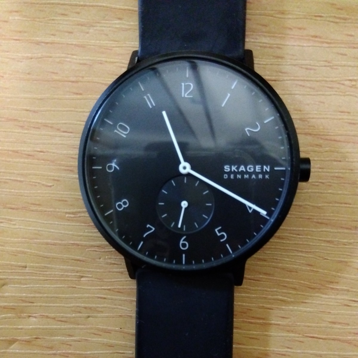 スカーゲン SKAGEN　スモセコ　デンマーク　ブラック　メンズ腕時計　稼働します_画像1