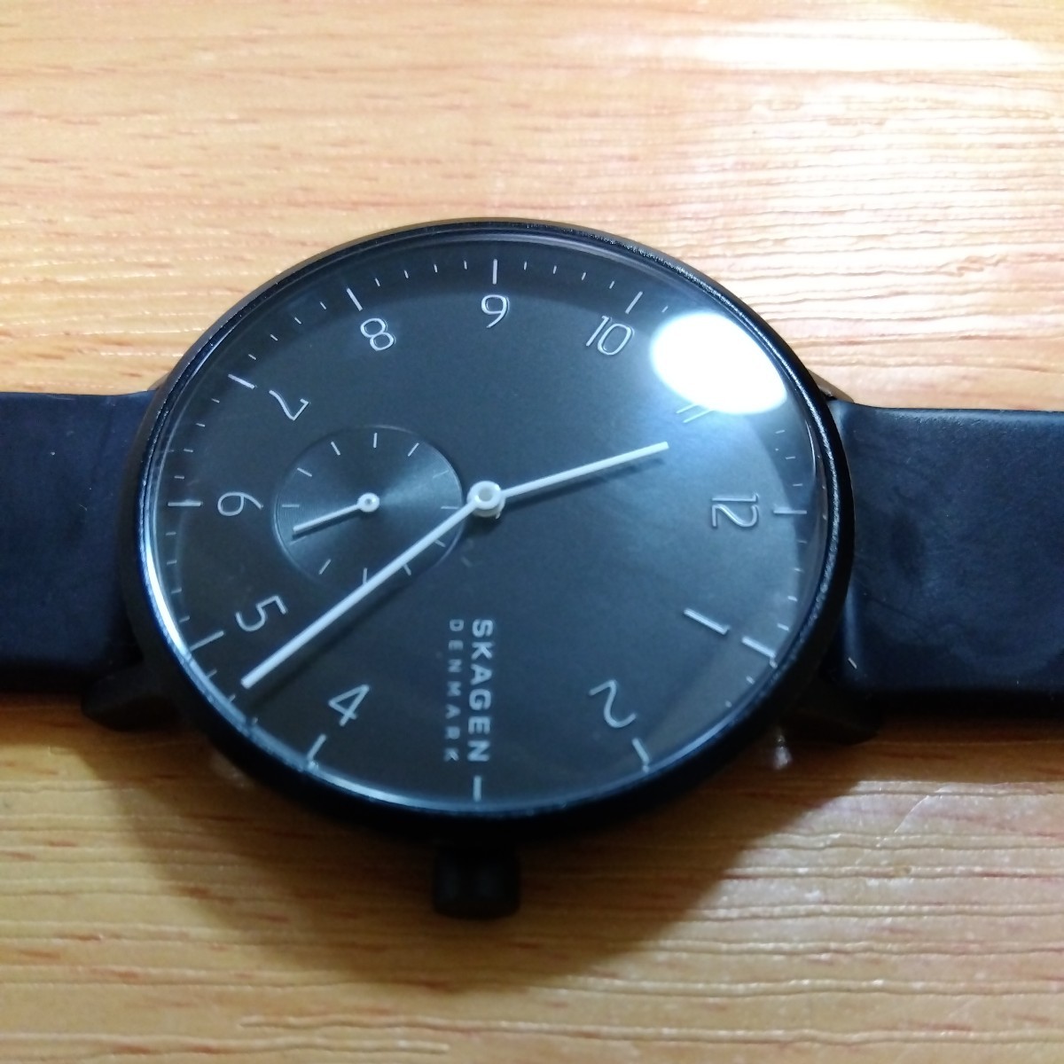 スカーゲン SKAGEN　スモセコ　デンマーク　ブラック　メンズ腕時計　稼働します_画像6