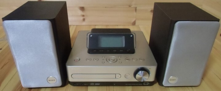 HDD AUDIO SYSTEM( hard disk audio system ) SONY CMT-E300HD ( Junk )