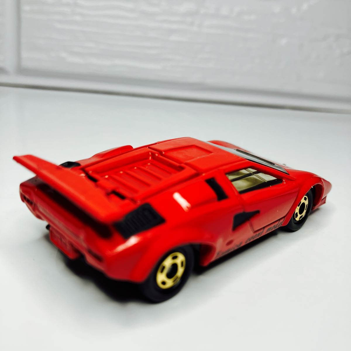 絶版トミカ ランボルギーニ カウンタックLP500S レアモデル美品 絶版トミカ ランボルギーニ カウンタックLP500S レアモデル美品