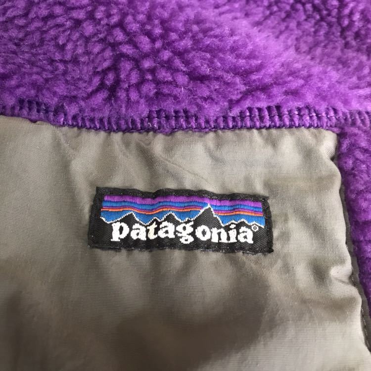 即決!!【2010年限定カラー 新品同様】 patagonia メンズ・クラシック・レトロX・ベスト (PUR パープル) 紫 希少 廃盤 23046F0 【Sサイズ】_画像4