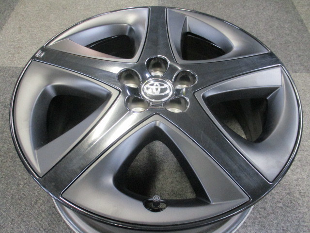 トヨタ プリウス純正 17x7.0J +50 PCD100 5H 50系 後塗りアクセントピース ブラック_画像4