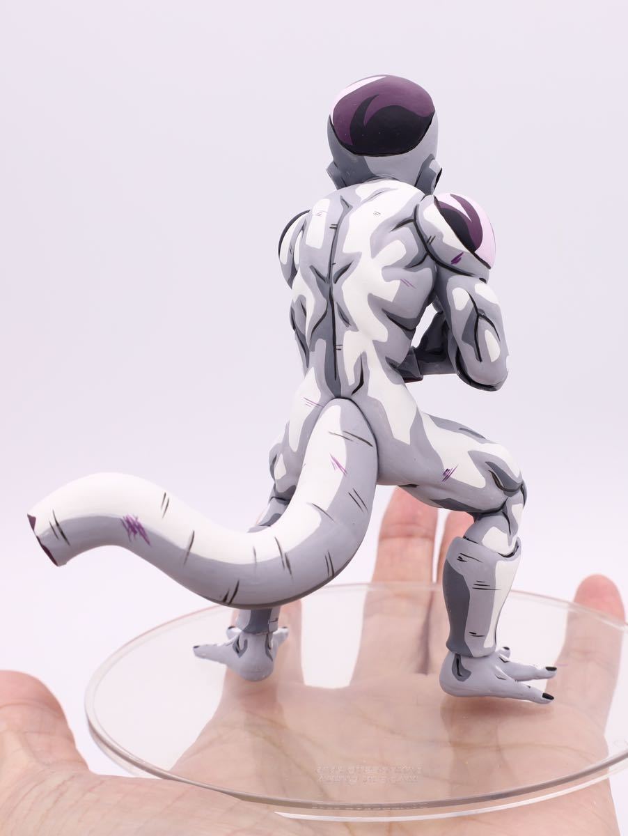 Bibian 比比昂- ドラゴンボールフリーザ最終形態2次元塗装 Bibian 比比昂- ドラゴンボールフリーザ最終形態2次元塗装