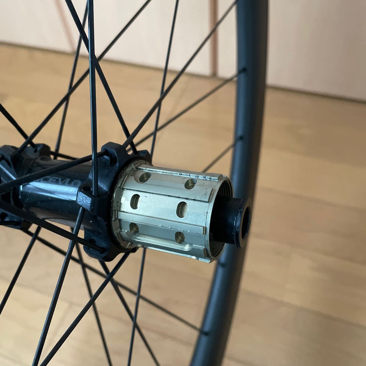 Yahoo!オークション - ちくわ輪業 手組50mm カーボンホイール Yahoo!オークション - ちくわ輪業 手組50mm カーボンホイール