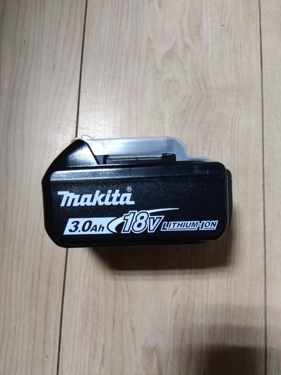 新品未使用　マキタ　純正品　バッテリー　BL1830B