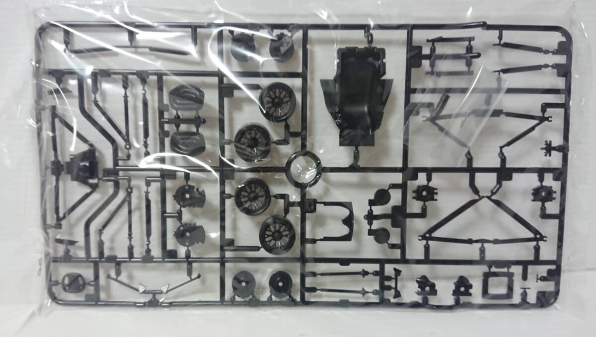 美品　未組立　タミヤ　1/20 グランプリコレクションNO、48 F-1　フェラーリ　F-1 2000　20年以上前に購入品　ワンオーナー品 _画像9