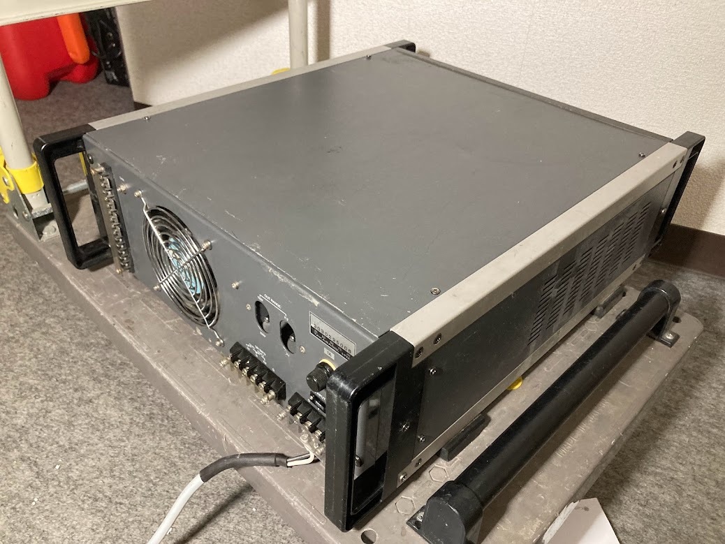 28500円 送料無料 高砂 アンプ方式交流電源 AA330Fアイソ 28500円 送料無料 高砂 アンプ方式交流電源 AA330Fアイソ