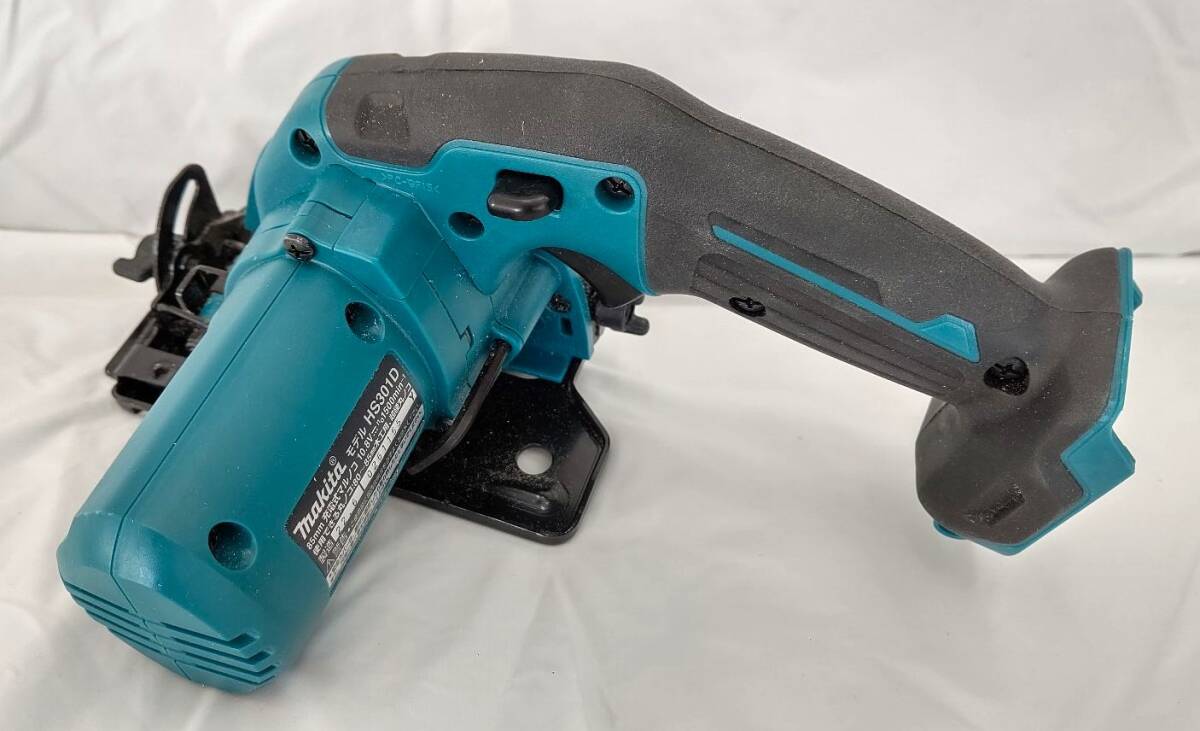 ＃5843【美品・現状品】makita　マキタ　85mm　充電式マルノコ　1.5AH　バッテリー・充電器付 HS301DSH DIY【動作未確認】_画像4