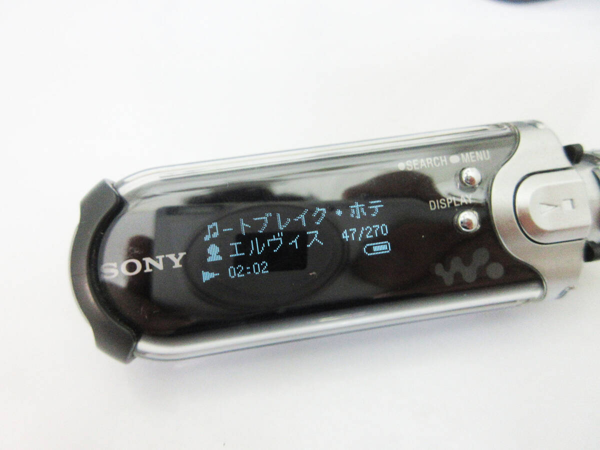 F9225【ソニー ウォークマン】SONY NW-E405 WALKMAN★デジタルオーディオプレーヤー★箱 取扱説明書付★動作品★良品★_画像2