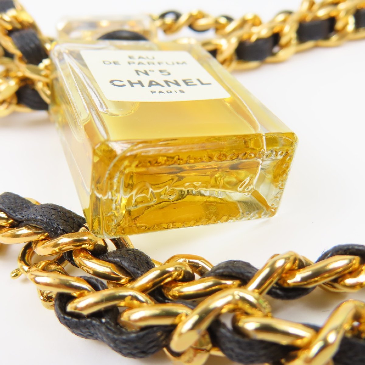 69208★1円スタート★CHANEL シャネル 新品同様美品 香水 ネックレス ペンダント No5 EDP アクセサリー ヴィンテージ GP ガラス ゴールド_画像4