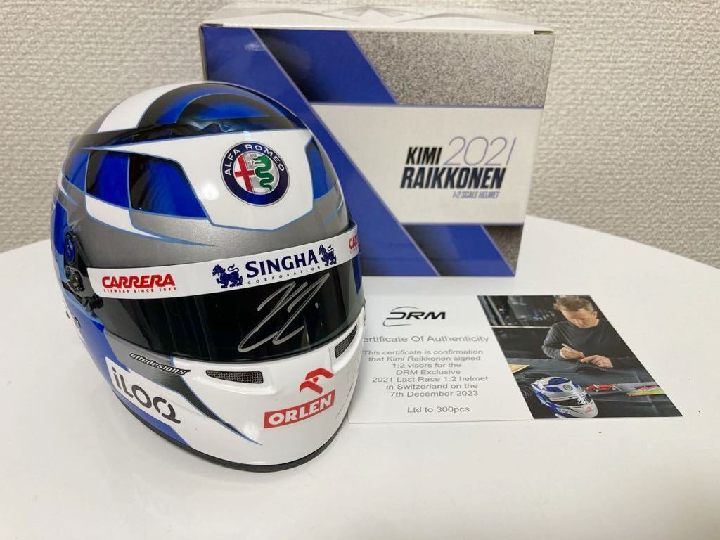直筆サイン キミ・ライコネン 1/2 レプリカヘルメット アルファ 直筆サイン キミ・ライコネン 1/2 レプリカヘルメット アルファ