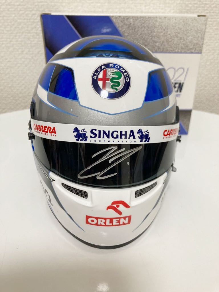 直筆サイン キミ・ライコネン 1/2 レプリカヘルメット アルファ 直筆サイン キミ・ライコネン 1/2 レプリカヘルメット アルファ