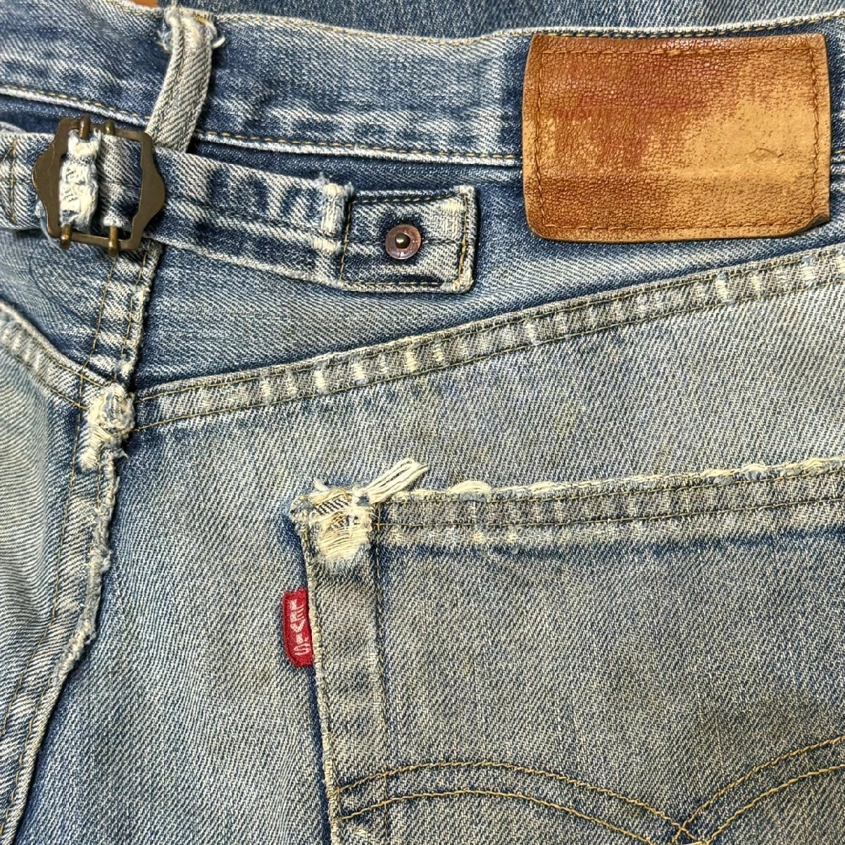 (^w^)b 日本製 LEVI'S リーバイス 702-XX デニム ジーパン ヴィンテージ クロージング バックルバック ビッグE 赤耳 ボタン W33 7956EE_画像6