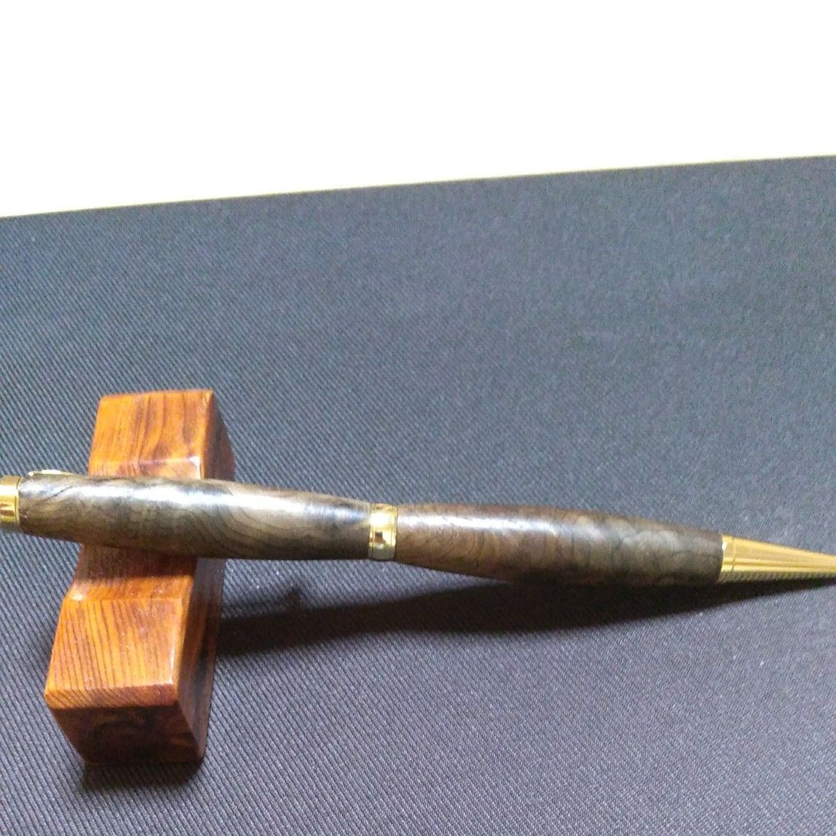 春のボールペン祭り　銘木神代楠　瘤杢　 ハンドメイド木製ボールペン