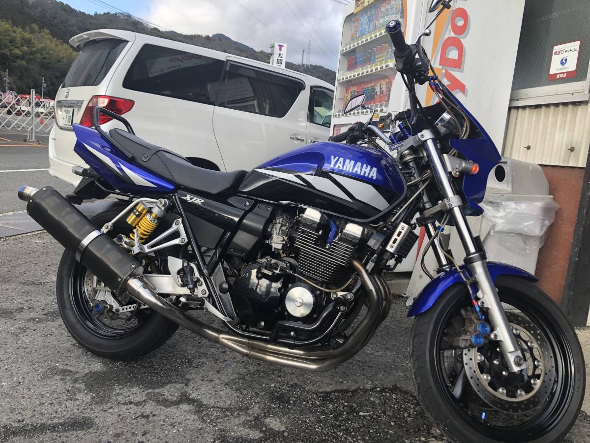 程度良！上品カスタム　YAMAHA　XJR400R　カスタム多数　すぐ乗れます　車検R7年７月　乗って帰っれます☆年式H16年４月　_画像1